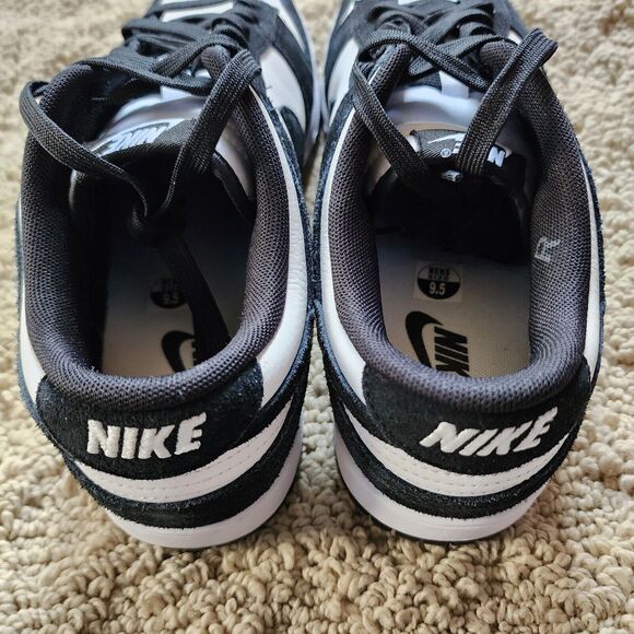 Nike Dunk Low SE Suede Panda Brand New Sz 9.5 - Picture 6 of 8